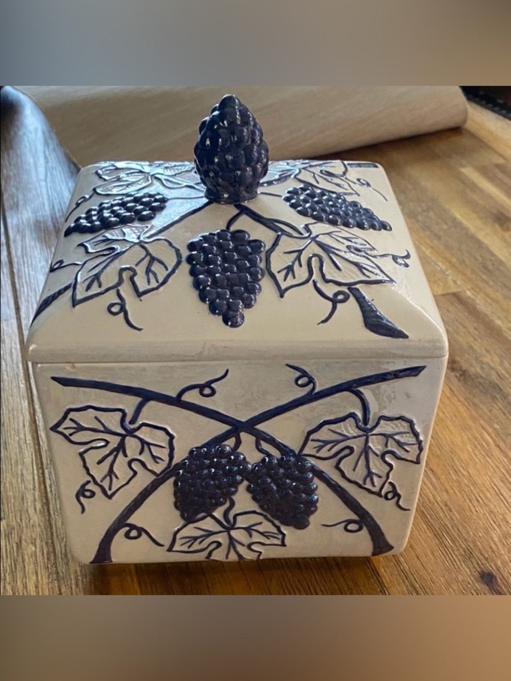 White Ceramic Trinket Decorative Box with Blue Grape Design. 2 Piece with Cover.